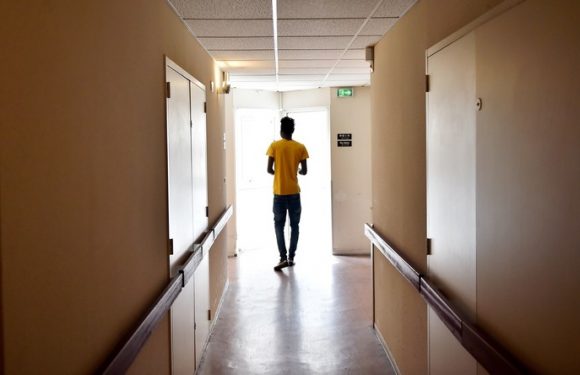 Pourquoi le recours aux tests osseux sur des mineurs étrangers isolés pose-t-il question ?