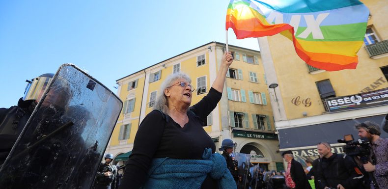 Acte 19 : la famille d’une manifestante de 73 ans blessée à Nice va porter plainte
