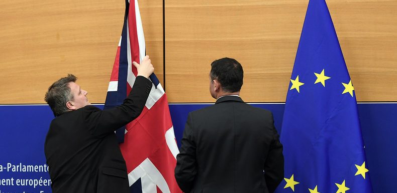Les députés britanniques votent sur l’accord du Brexit négocié avec l’UE (EN CONTINU)