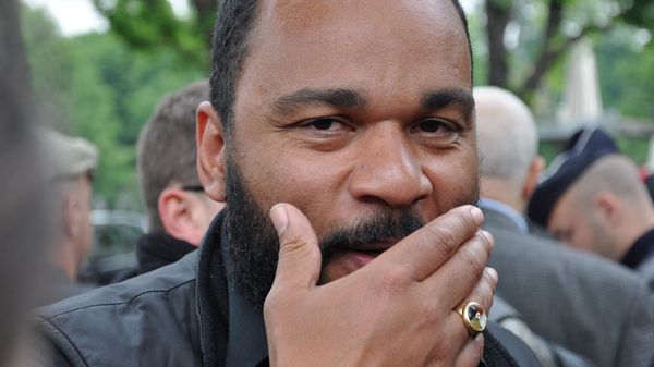 Dieudonné devant le tribunal pour avoir dissimulé au fisc 1,4 million d’euros