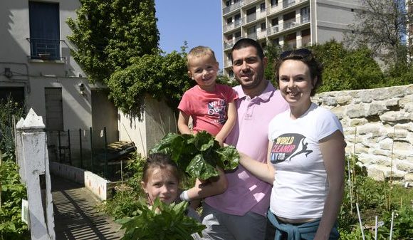 On a rencontré des familles zéro déchet : « Descendre la poubelle quatre fois par semaine, c&rsquo;est non »