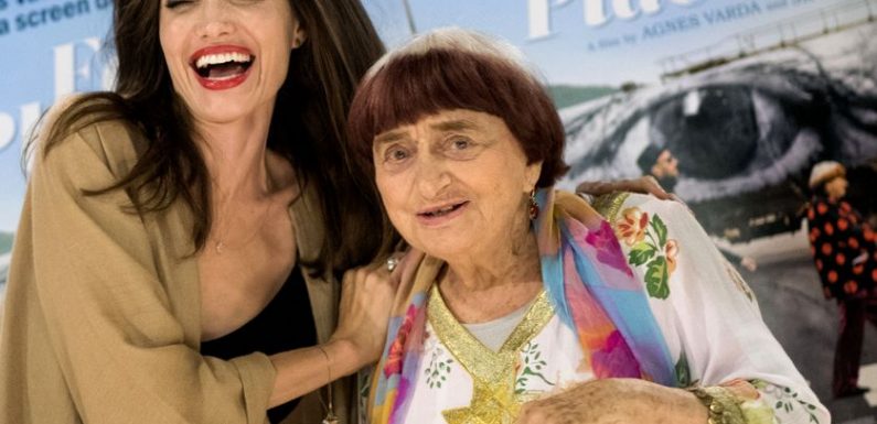 Mort d’Agnès Varda : « C’était la vieille tante excentrique qu’on adorait »