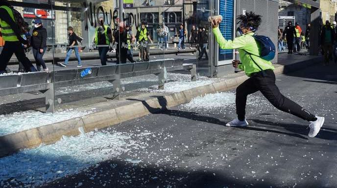 2 000 condamnations en justice depuis le début du mouvement des « gilets jaunes »