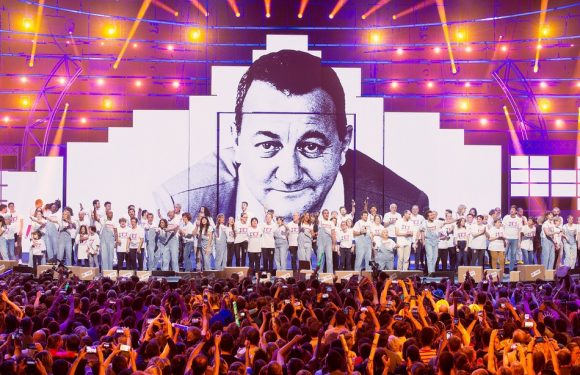 VIDEO. Enfoirés 2019: Goldman, Maurane, Véronique Colucci… L’émouvant 30e anniversaire à Bordeaux