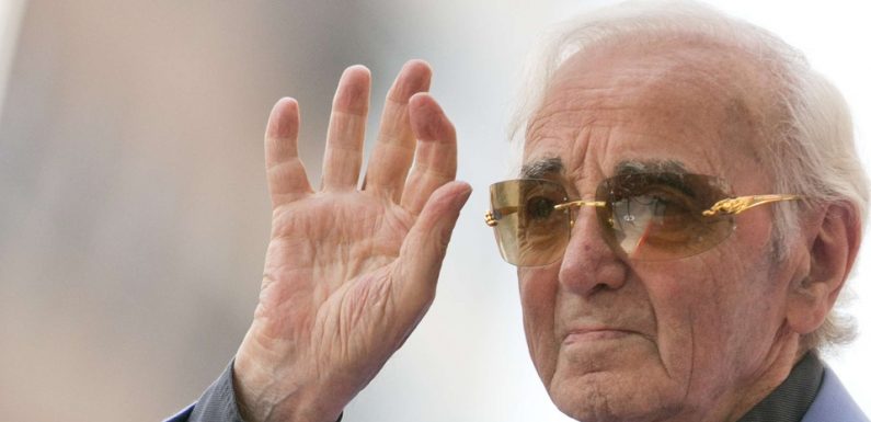 VIDEO. Charles Aznavour, pro du roller et fan de peluches? Les étonnantes révélations d’une exposition