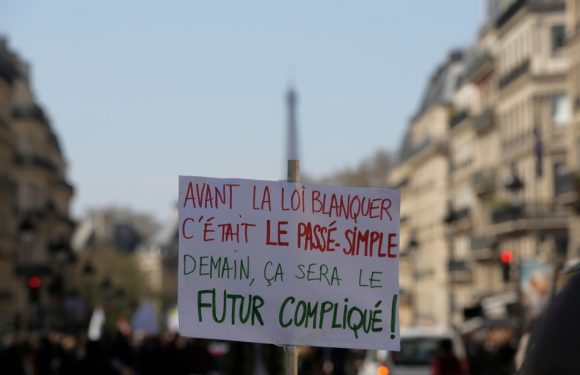 Education: Des enseignants dans la rue contre «la loi Blanquer» et la réforme du lycée