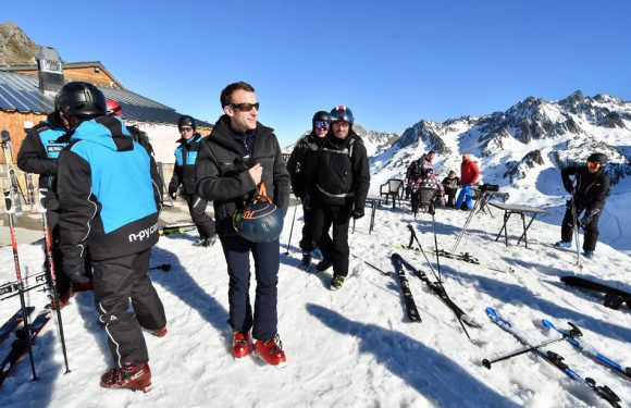 «Gilets jaunes»: Le week-end au ski de Macron écourté mais critiqué, l’exécutif dénonce une «fausse polémique»
