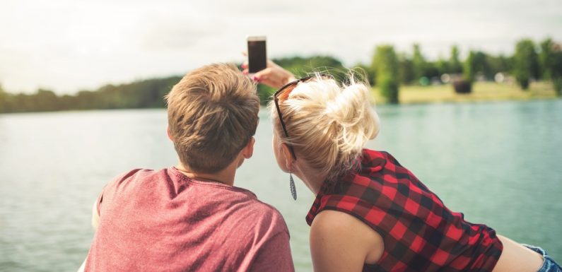 AUDIO: «Minute Papillon!»: Amour, sexe et technologie… Dans les coulisses de Tinder