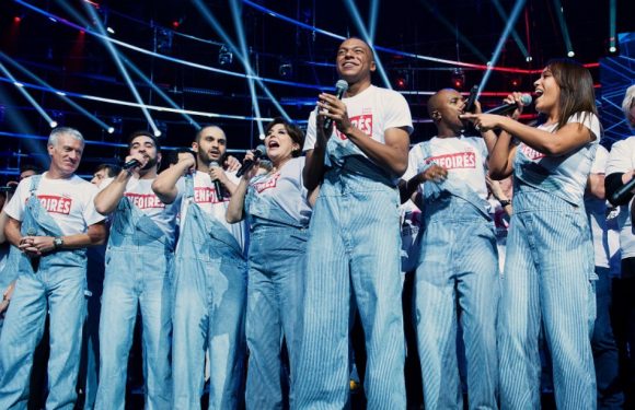 VIDEO. Enfoirés 2019: Pour ses 30 ans, la troupe poursuit sa cure de jouvence