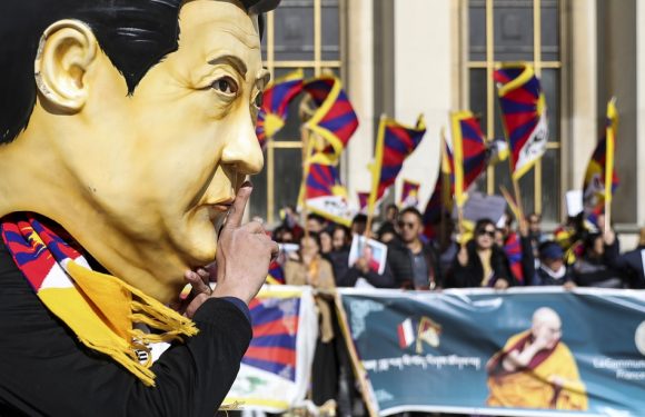 Visite de Xi Jinping en France: Des minorités chinoises «persécutées» manifestent à Paris