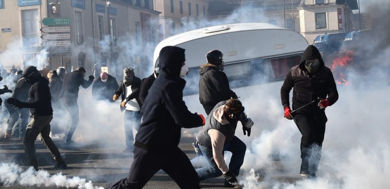 Le Mans: Affrontements, autoroute bloquée… Le mouvement des forains dégénère