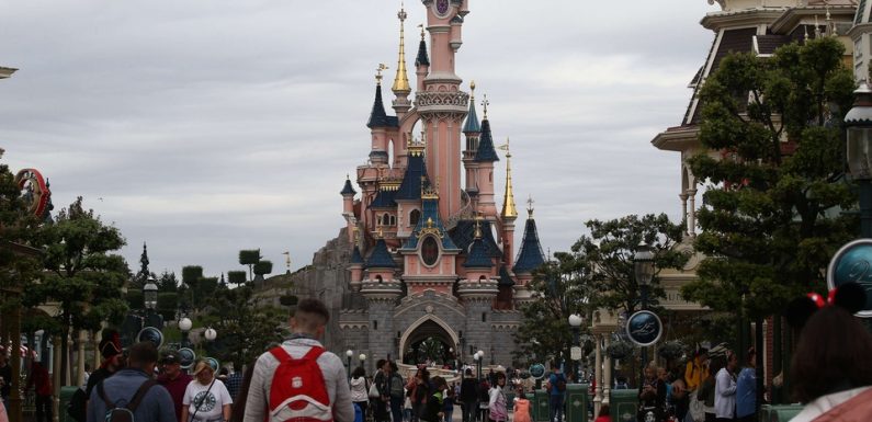 Mouvement de foule à Disneyland Paris après une fausse alerte