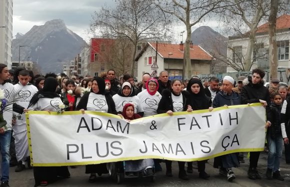 Emeutes à Grenoble: « On veut que justice soit faite mais pas dans la violence », 2 000 personnes rendent hommage à Adam et Fatih
