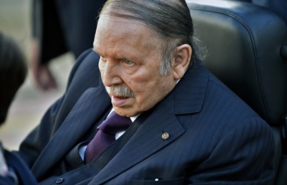 Algérie: Abdelaziz Bouteflika renonce à briguer un cinquième mandat, l’élection présidentielle est reportée