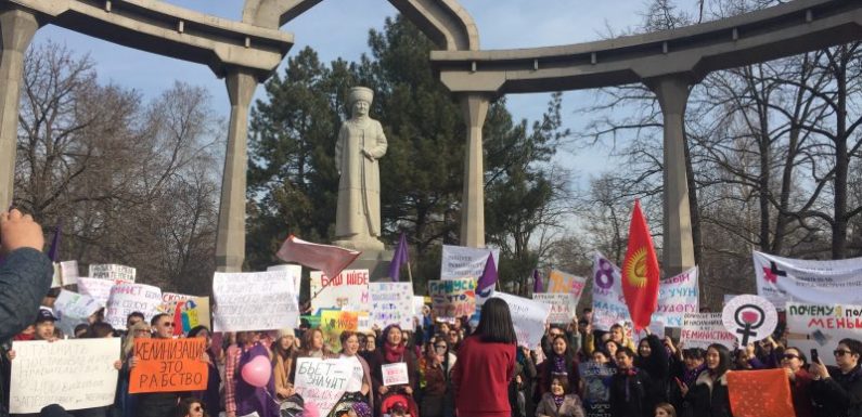 Comment une marche des femmes pour le 8 mars a failli être interdite au Kirghizistan