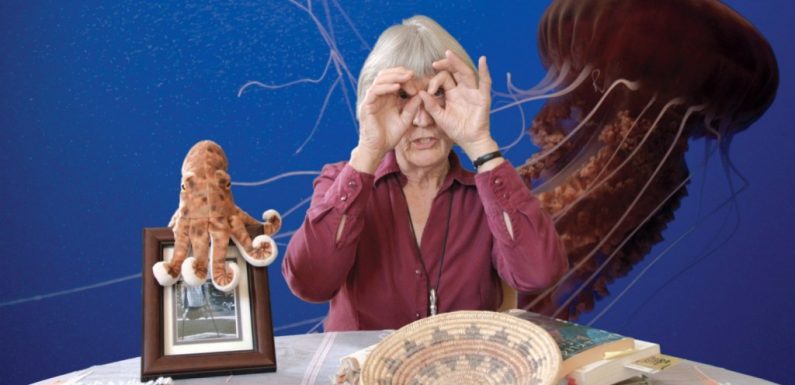 Donna Haraway : « Notre existence dépend de notre capacité à vivre ensemble » (Manifeste des espèces compagnes)