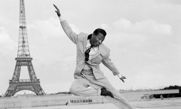 La Tour Eiffel fête ses 130 ans : les images incroyables qui retracent son histoire