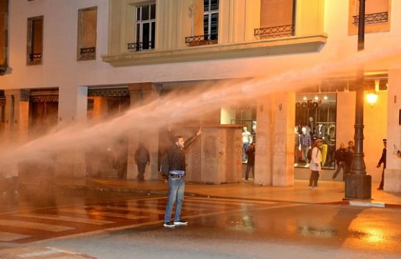 Enseignement: des milliers d’ex-contractuels manifestent à Rabat