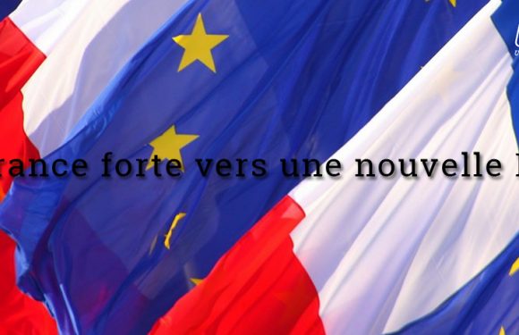 Vous êtes déjà 25839 personnes à nous suivre !