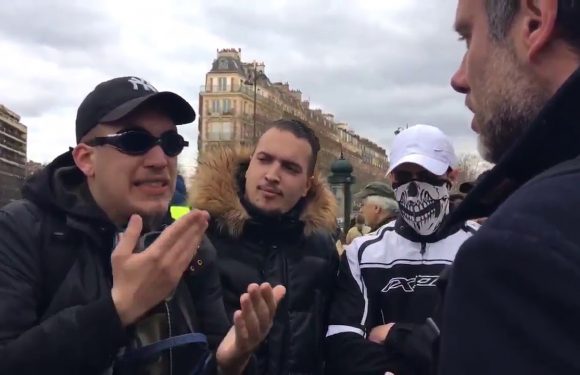 Acte XVI : Clash entre un journaliste de BFMTV et une consœur de RT France qu’il accuse d’avoir tronqué sa prise à partie par des manifestants