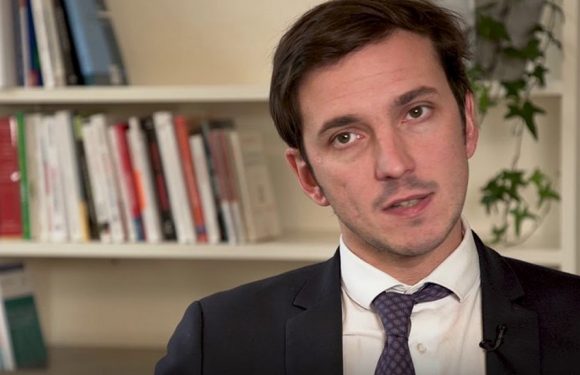 Aurélien Taché : un député immigrationniste au service de Macron