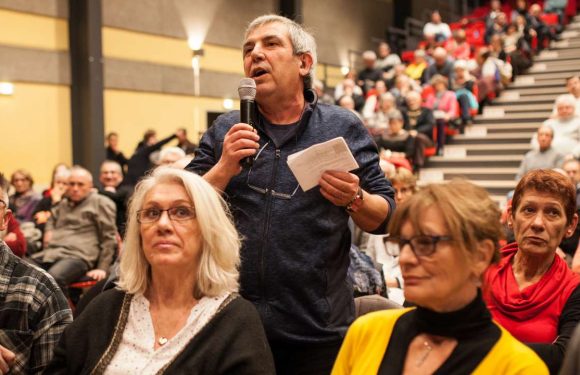 Vote blanc, « RIC », droit de pétition… toutes ces pistes pour réinjecter de la démocratie participative
