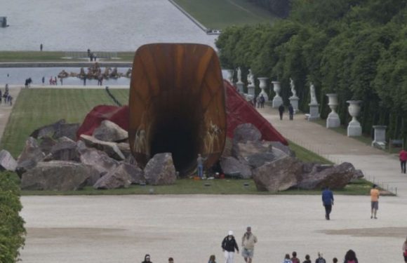 Ce ne sont pas les flammes qui portent atteinte à notre patrimoine, c’est la vulgarité encouragée par le ministère de la Culture