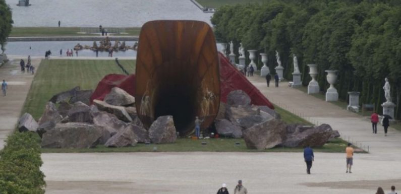 Ce ne sont pas les flammes qui portent atteinte à notre patrimoine, c’est la vulgarité encouragée par le ministère de la Culture