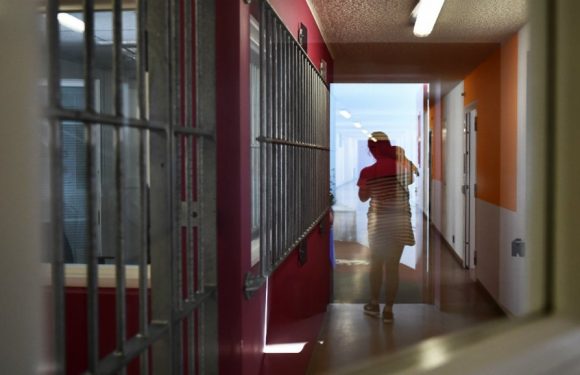 En France, la double peine des femmes détenues