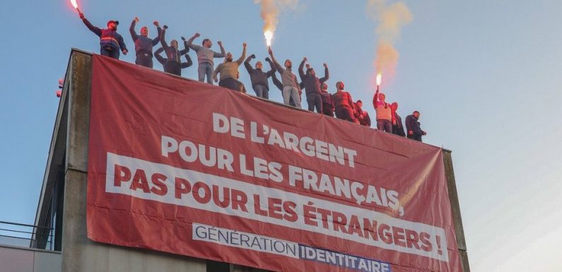 Bobigny (93) : Génération identitaire occupe le toit de la Caisse d’Allocations Familiales de Seine-Saint-Denis