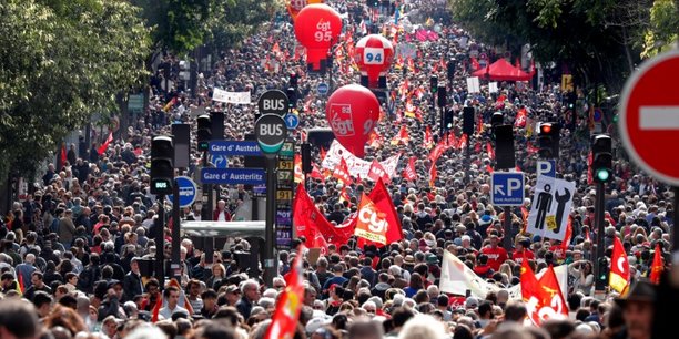 Fonction publique : le nombre de contractuels a explosé