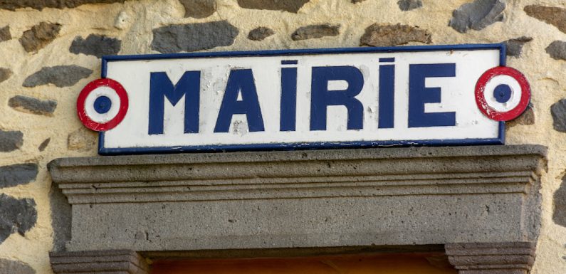 Appel de maires aux citoyens : « Il faut que chacun puisse s’emparer de la vie locale »