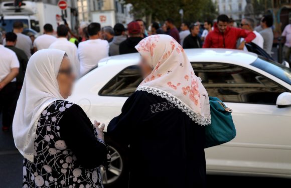 Henda Ayari : « Nous ne pouvons pas libérer les femmes voilées contre leur gré »