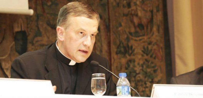 Mgr Descourtieux nouveau supérieur de la Section remplaçant Ecclesia Dei