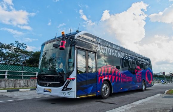 Le premier bus électrique sans chauffeur dévoilé à Singapour