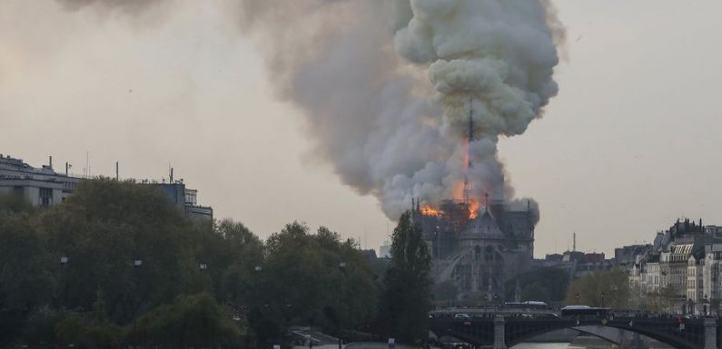 Les terribles images de l’incendie de la cathédrale Notre-Dame de Paris