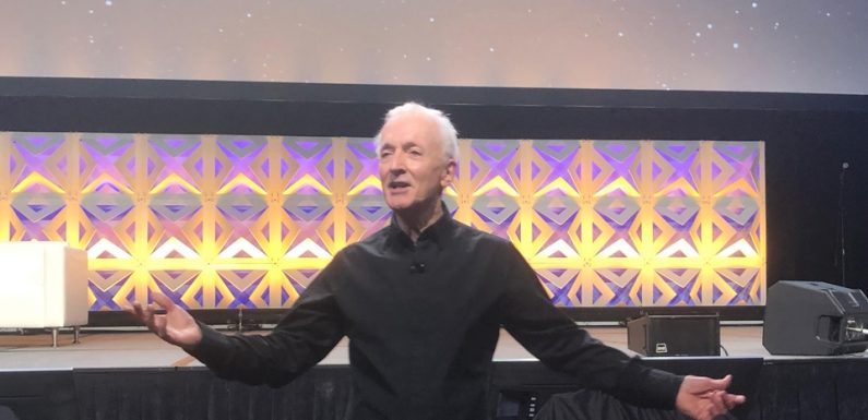 VIDEO. L’interprète de C-3PO voit «Star Wars» comme «un bac à sable où tout le monde est invité»