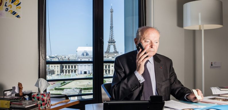 Discrimination: Le défenseur des droits demande «une inspection» des commissariats à Paris