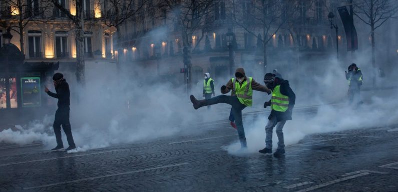 Acte 23 des «gilets jaunes»: «Les ultra jaunes sont minoritaires, c’est du storytelling politique»
