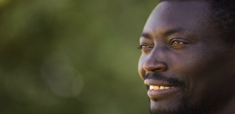 Espagne : Augustin Marie Ndour, un ancien sans-papiers sénégalais candidat aux législatives