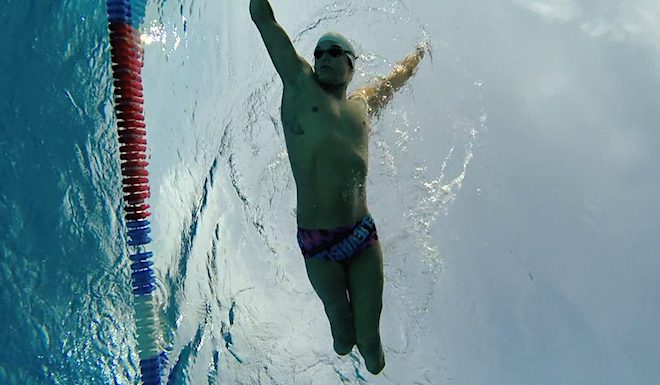 Théo Curin, amputé des quatre membres et champion de natation