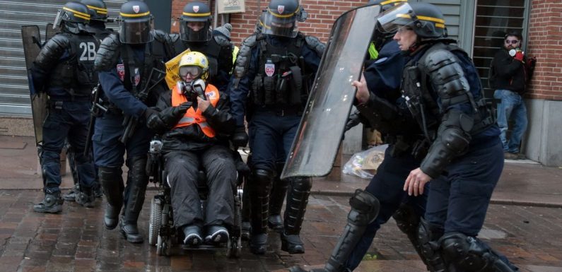 Toulouse : son fauteuil roulant conduit une Gilet jaune handicapée devant la justice