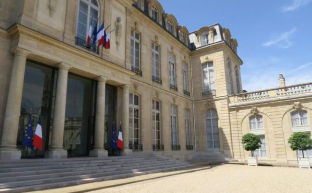 Attentat déjoué : la cellule terroriste voulait s’attaquer à l’Elysée. Un fonctionnaire de la mairie de Paris dans l’équipe.