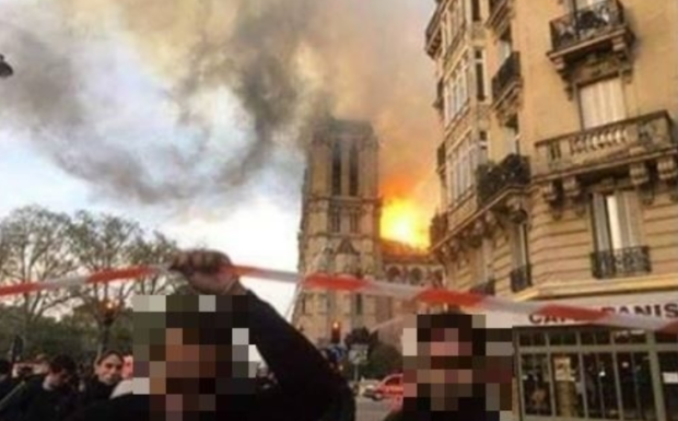 Incendie de Notre-Dame : deux victimes de la haine en ligne racontent