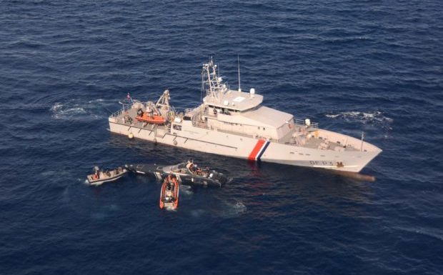 Méditerranée : saisie de plus de 7,4 tonnes de haschich, 3 turcs arrêtés au large de l’Algérie