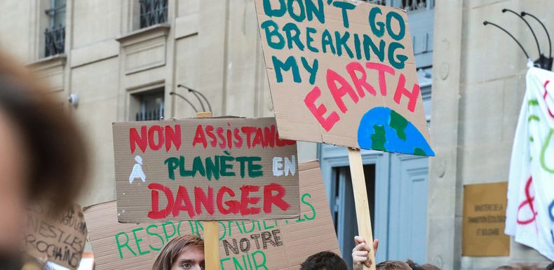 L’écologie aux européennes : tout le monde en parle, mais qui fait du greenwashing ?