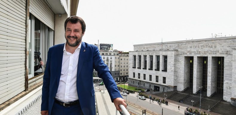 Grand raout eurosceptique et identitaire autour de Salvini à Milan