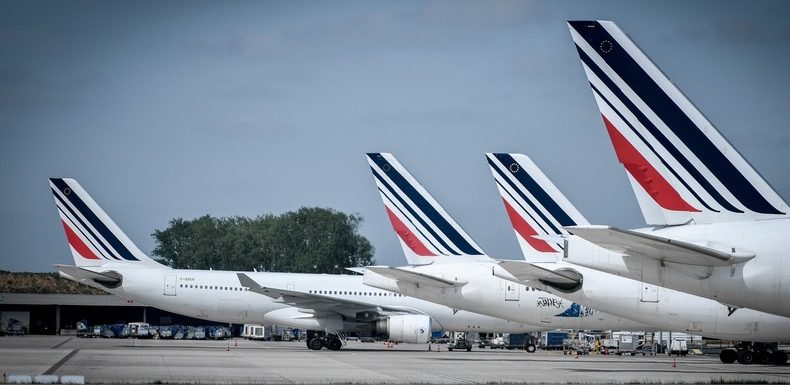 Une ONG fait fuiter une étude de la Commission européenne relative à une taxe sur le kérosène