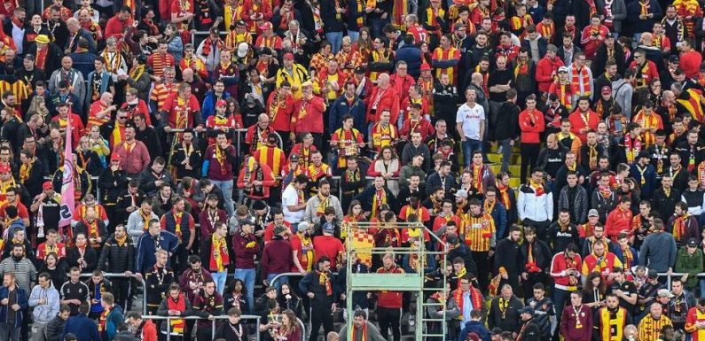 Barrages: Les supporteurs du RC Lens se ruent sur les places pour le match contre Dijon