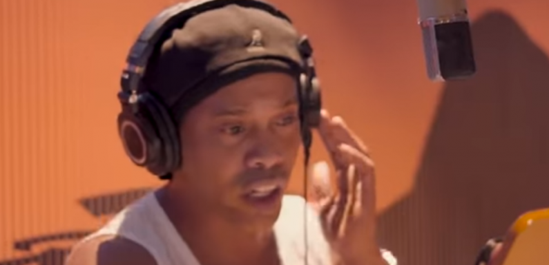 VIDEO. Brésil: Ronaldinho rappe contre la corruption (mais son flow n’est vraiment pas dingue)